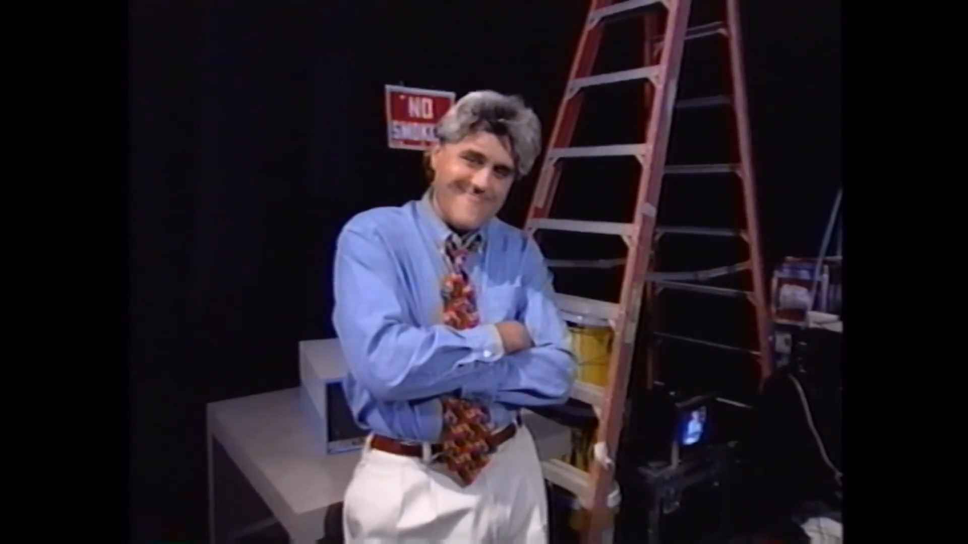 Jay Leno looking smug as he's about to take on the Windows 95 launch event 