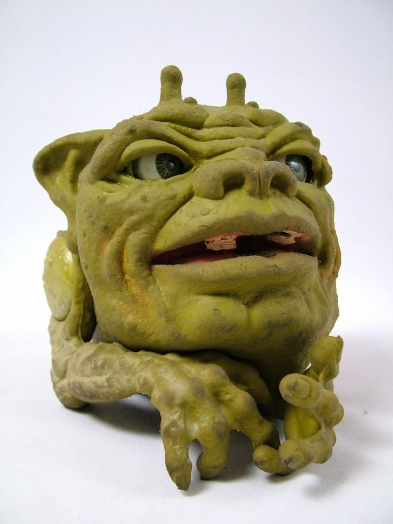 A Large Boglin